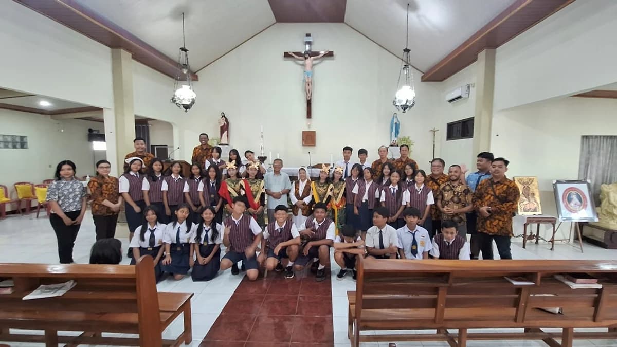 Paroki Santo Yohanes Paulus II Brayut Adakan Misa Pelajar Hardiknas Tahun 2026